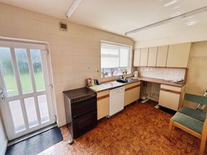 Kitchen- click for photo gallery